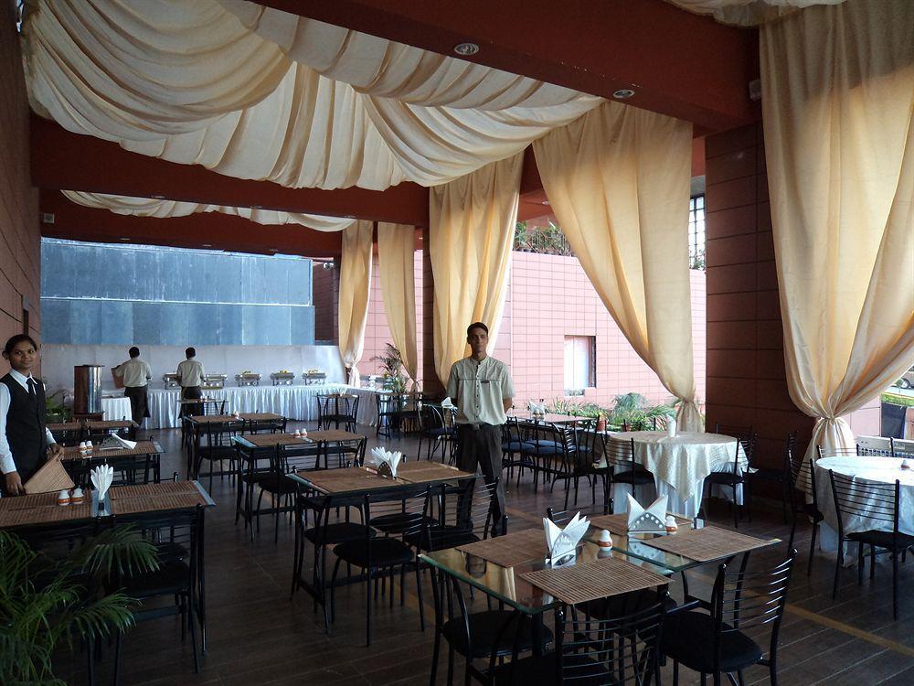 Vits Hotel Πούνε Εξωτερικό φωτογραφία