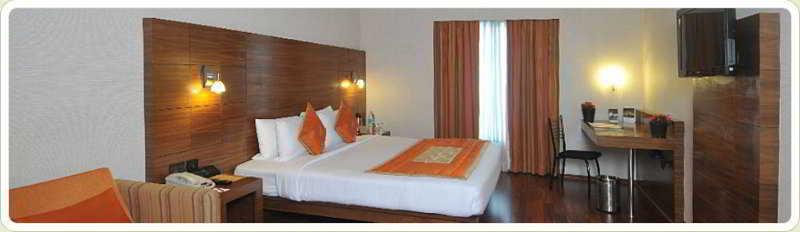 Vits Hotel Πούνε Εξωτερικό φωτογραφία